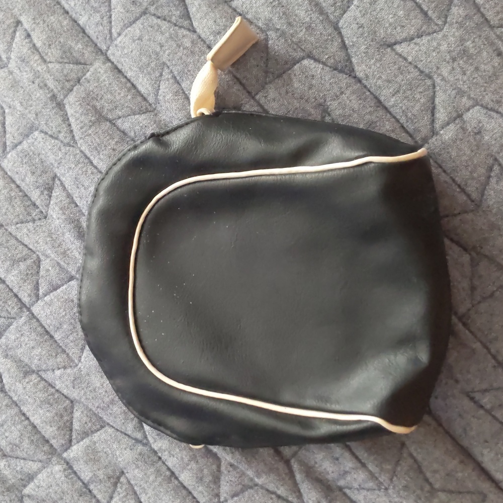 Black & Cream Pouch